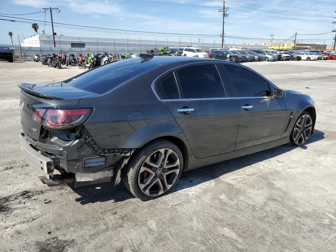 2017 CHEVROLET SS - Image 3