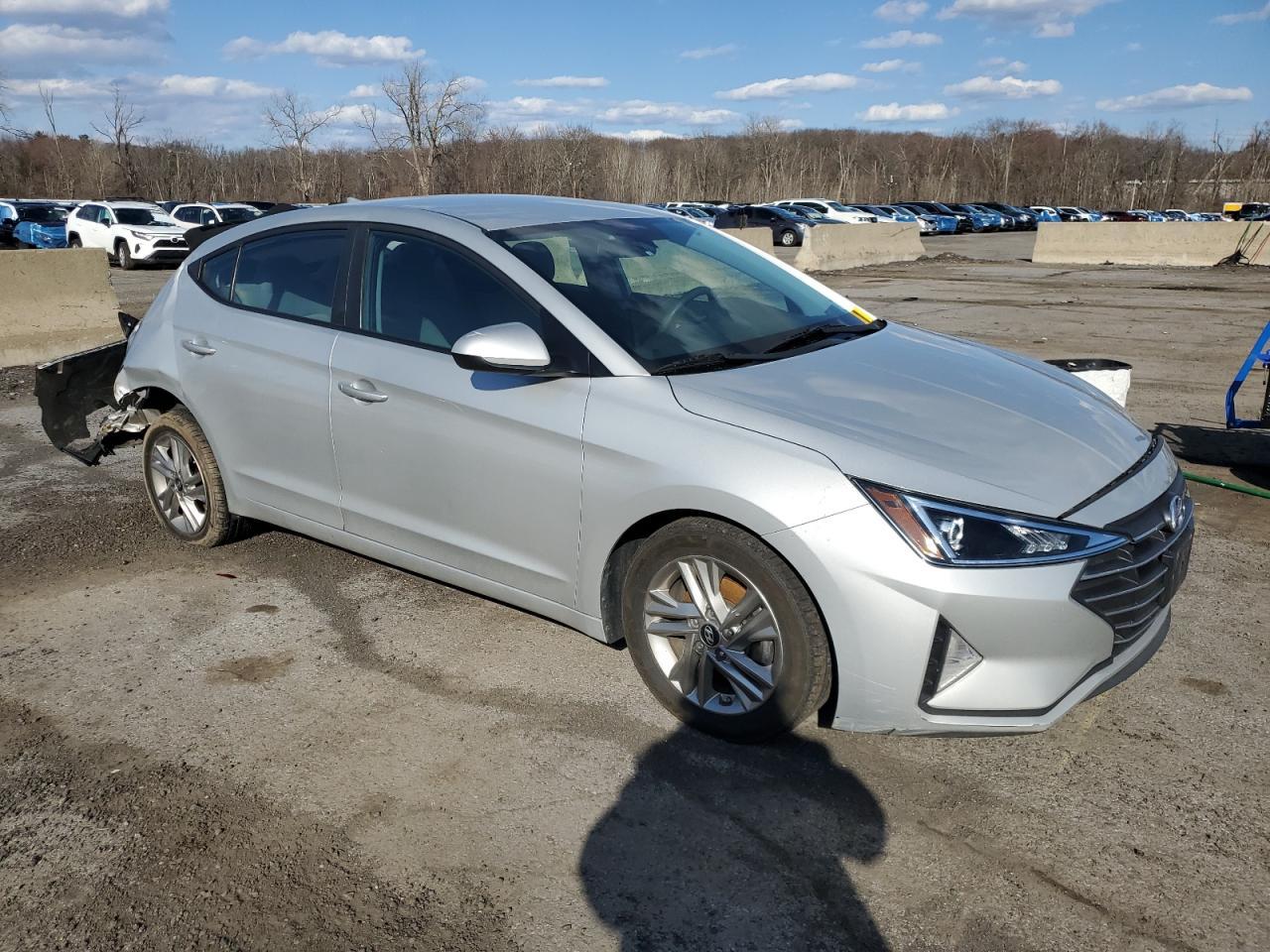 2019 HYUNDAI ELANTRA SE - Фото 4