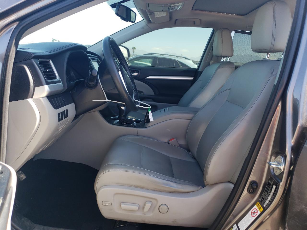 2015 TOYOTA HIGHLANDER - Фото 7