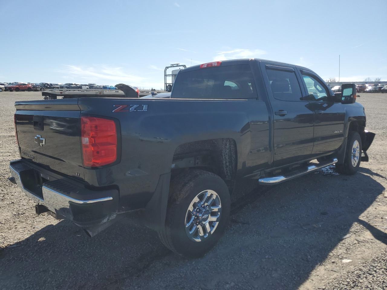 2019 CHEVROLET SILVERADO - Image 3