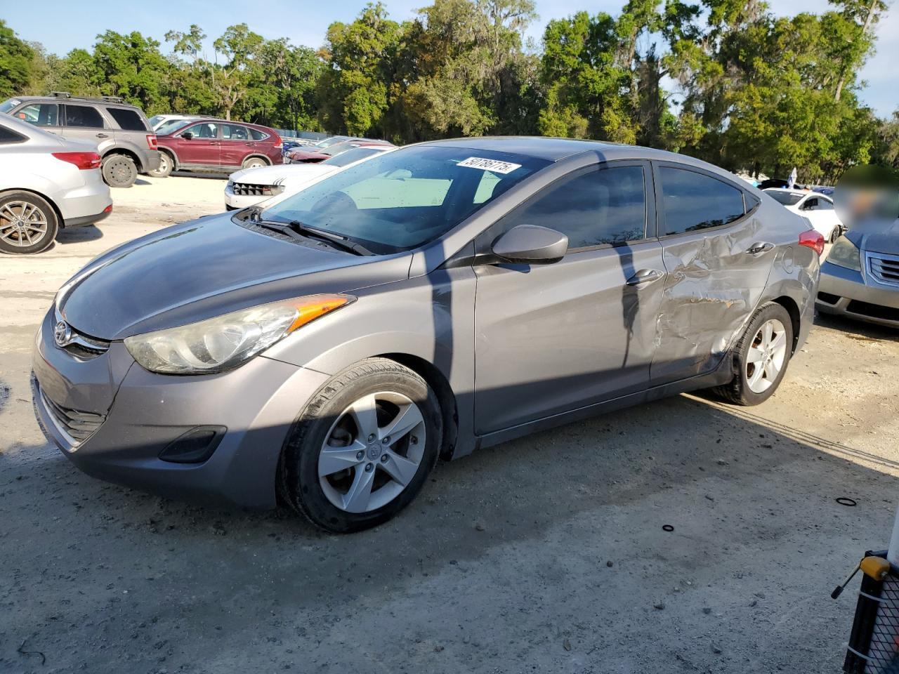 2013 HYUNDAI ELANTRA GL
