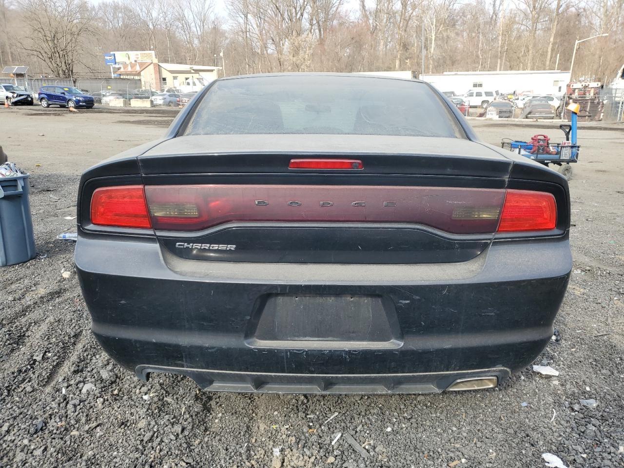 2013 DODGE CHARGER SE - Фото 6