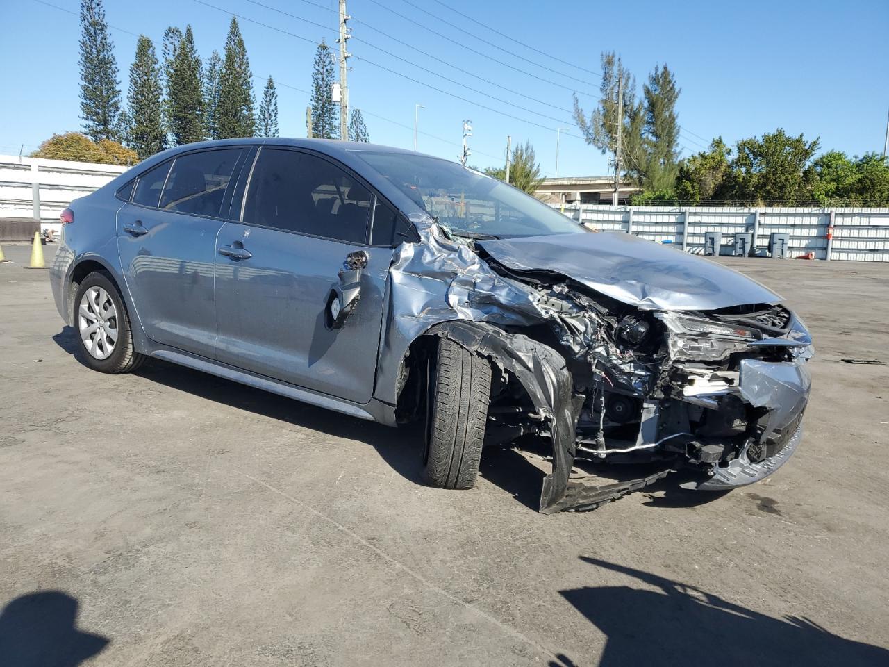 2020 TOYOTA COROLLA LE - Image 4