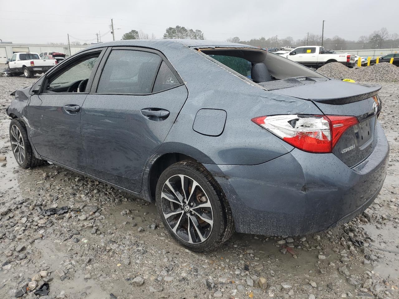 2018 TOYOTA COROLLA L - Image 2