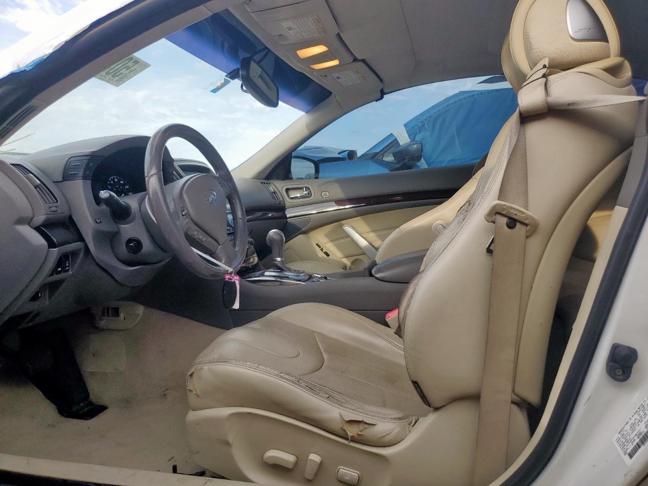 2012 INFINITI G37 BASE - Image 7