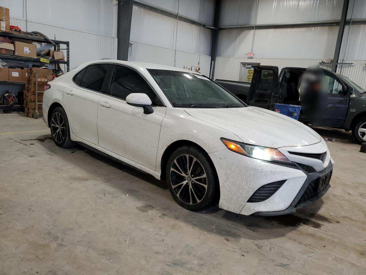2020 TOYOTA CAMRY SE - Image 4