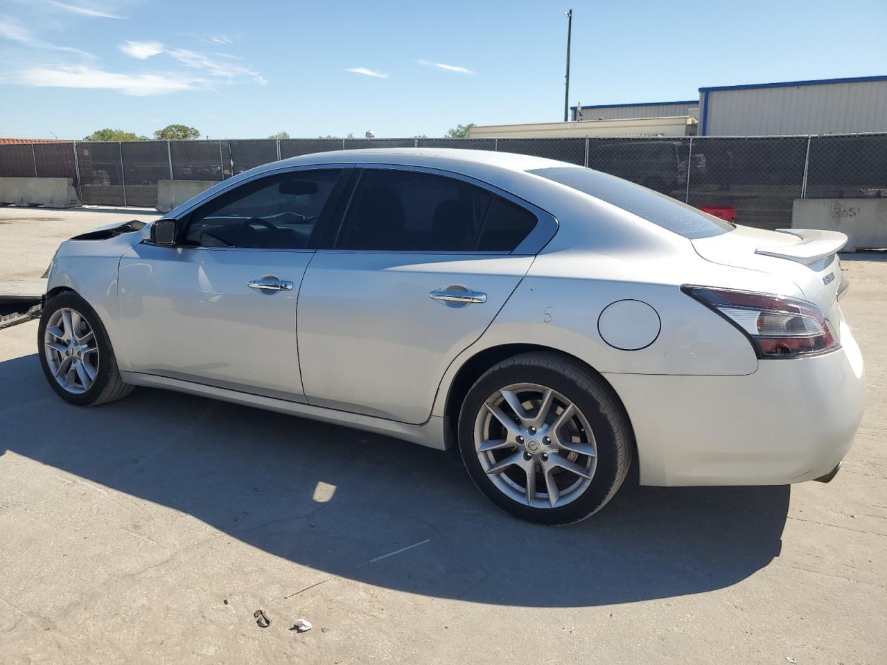 2014 NISSAN MAXIMA S - Фото 2