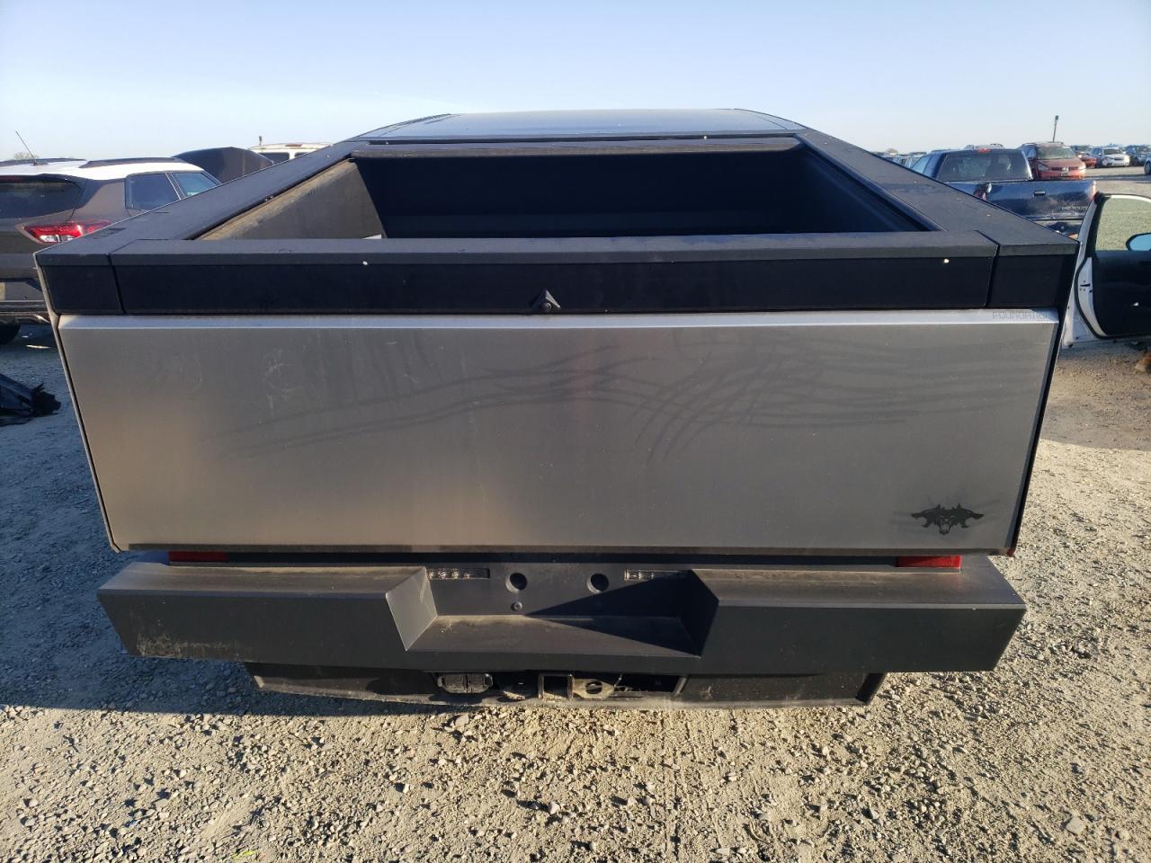2024 TESLA CYBERTRUCK - Image 6