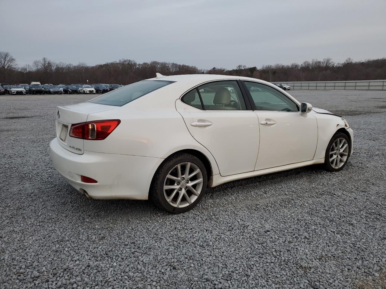 2011 LEXUS IS250 - Фото 3