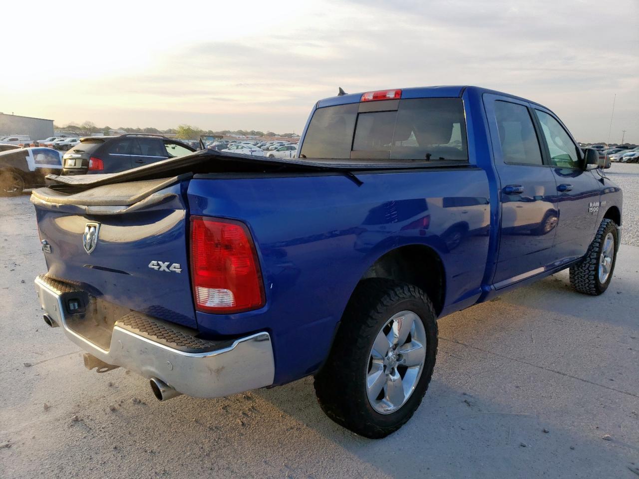 2019 RAM 1500 CLASS - Фото 3