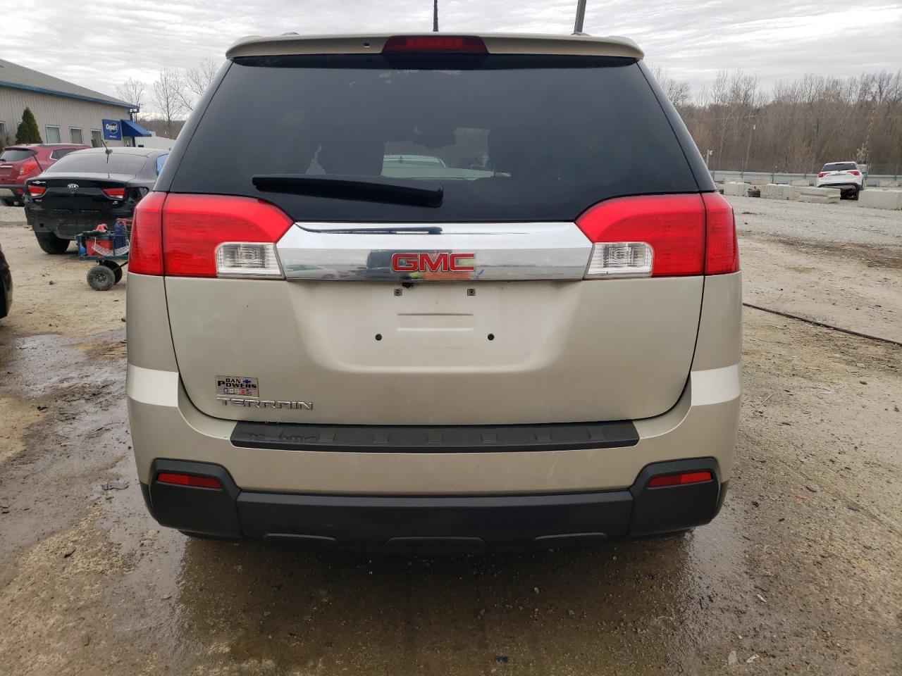2013 GMC TERRAIN SL - Image 6