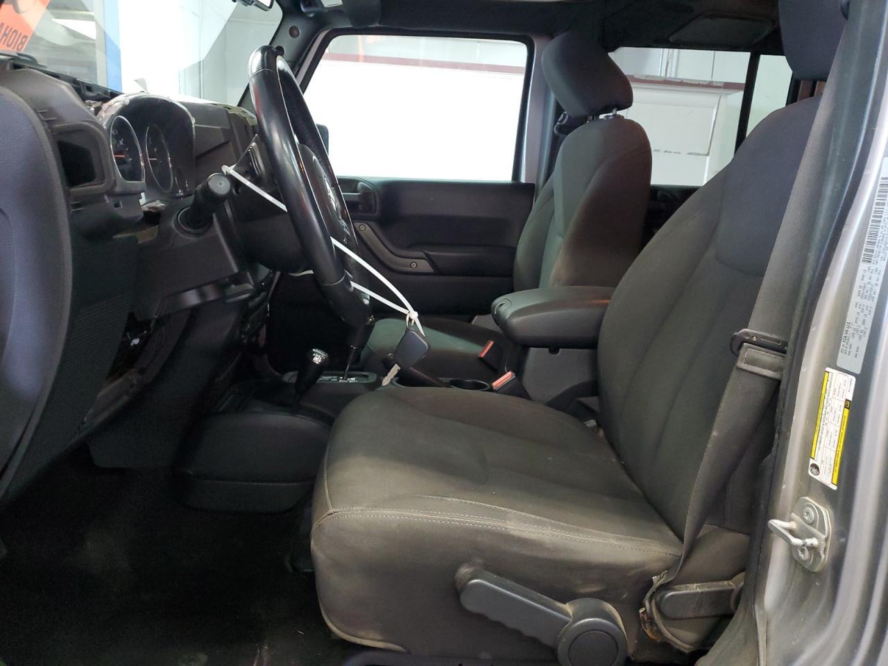 2017 JEEP WRANGLER U - Image 7