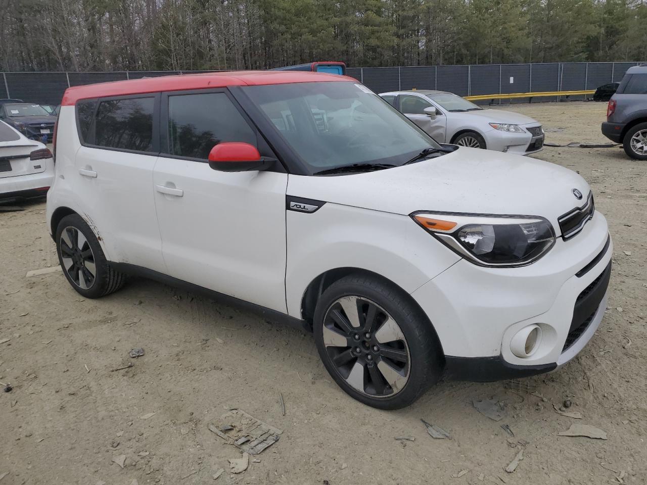 2017 KIA SOUL + - Фото 4