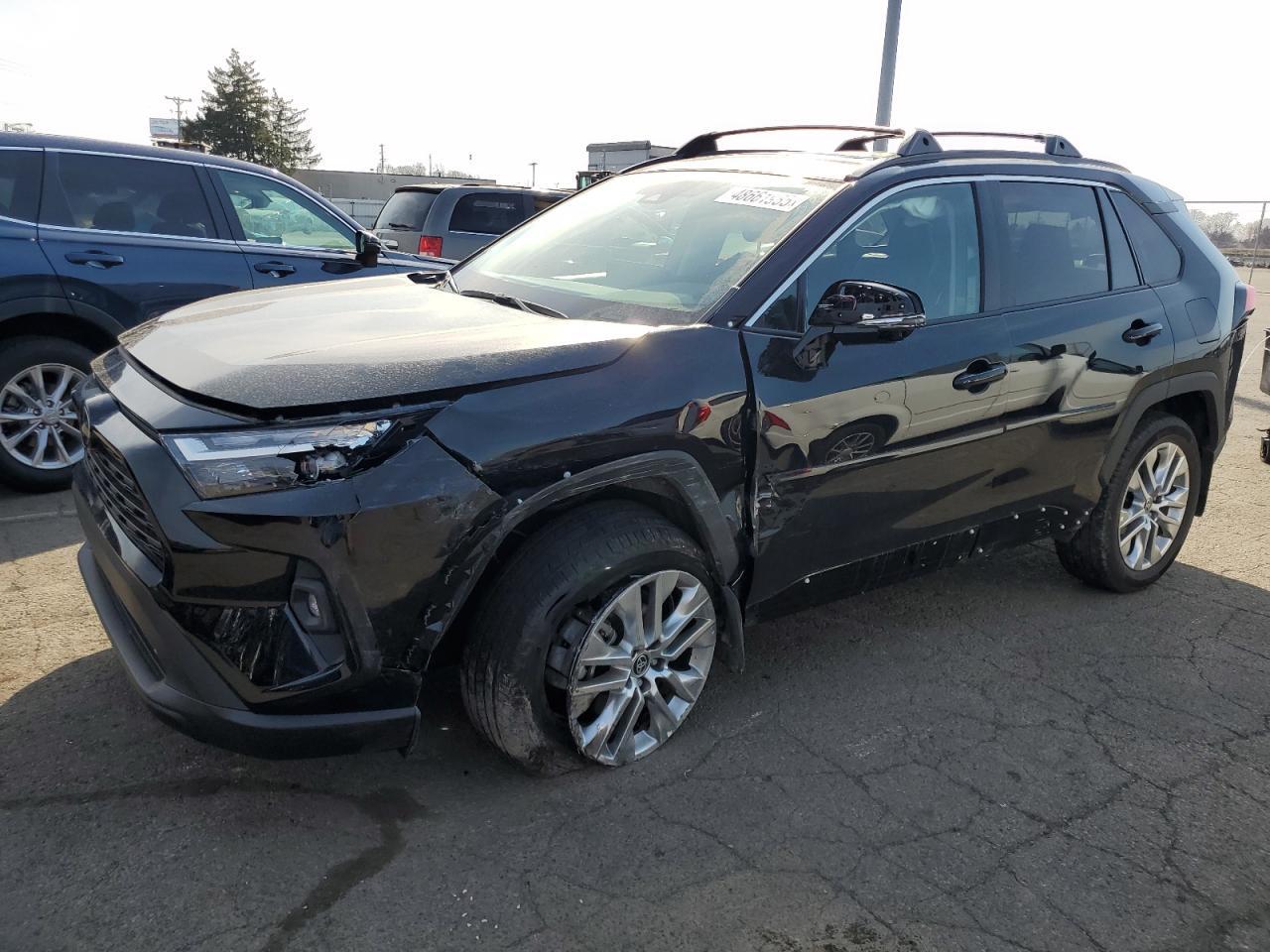 2024 TOYOTA RAV4 XLE P