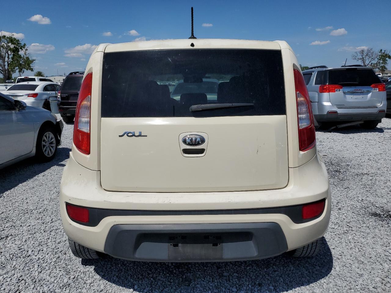 2013 KIA SOUL - Image 6