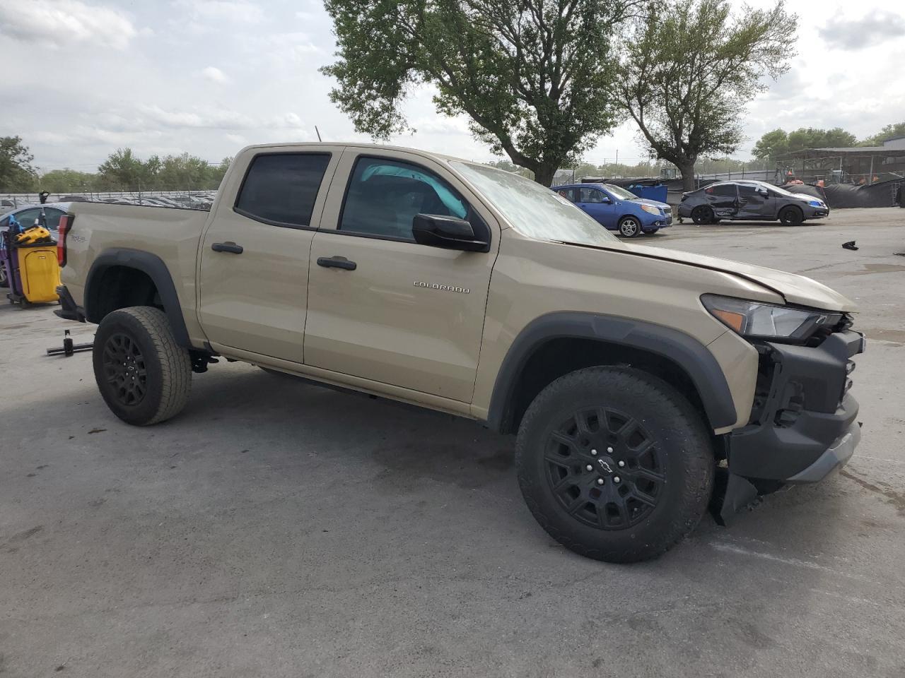 2023 CHEVROLET COLORADO T - Фото 4