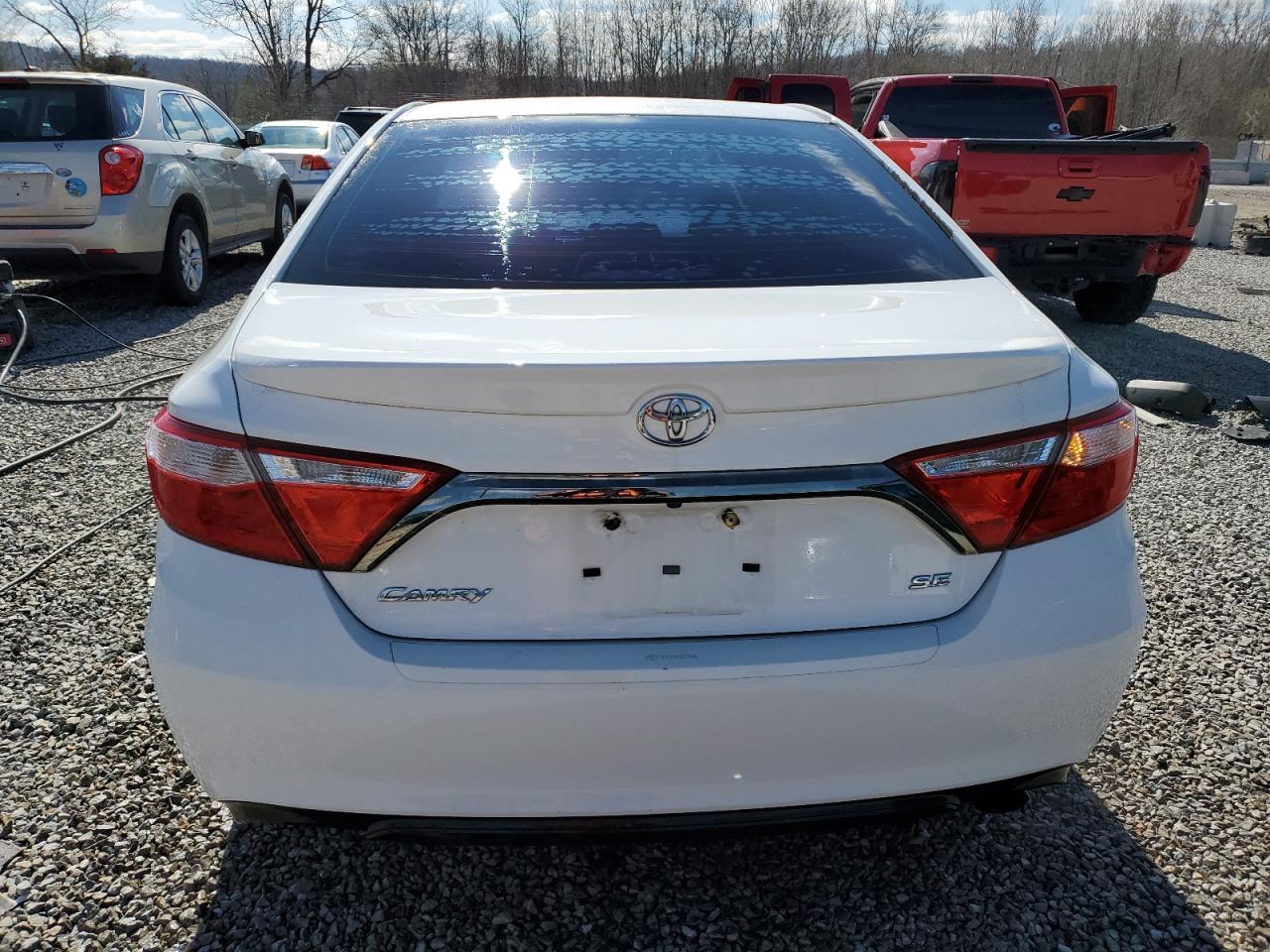 2015 TOYOTA CAMRY LE - Image 6