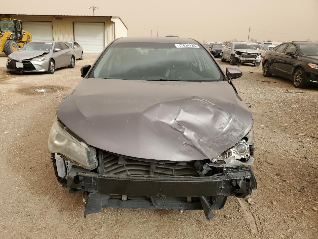 2015 TOYOTA CAMRY LE - Фото 5
