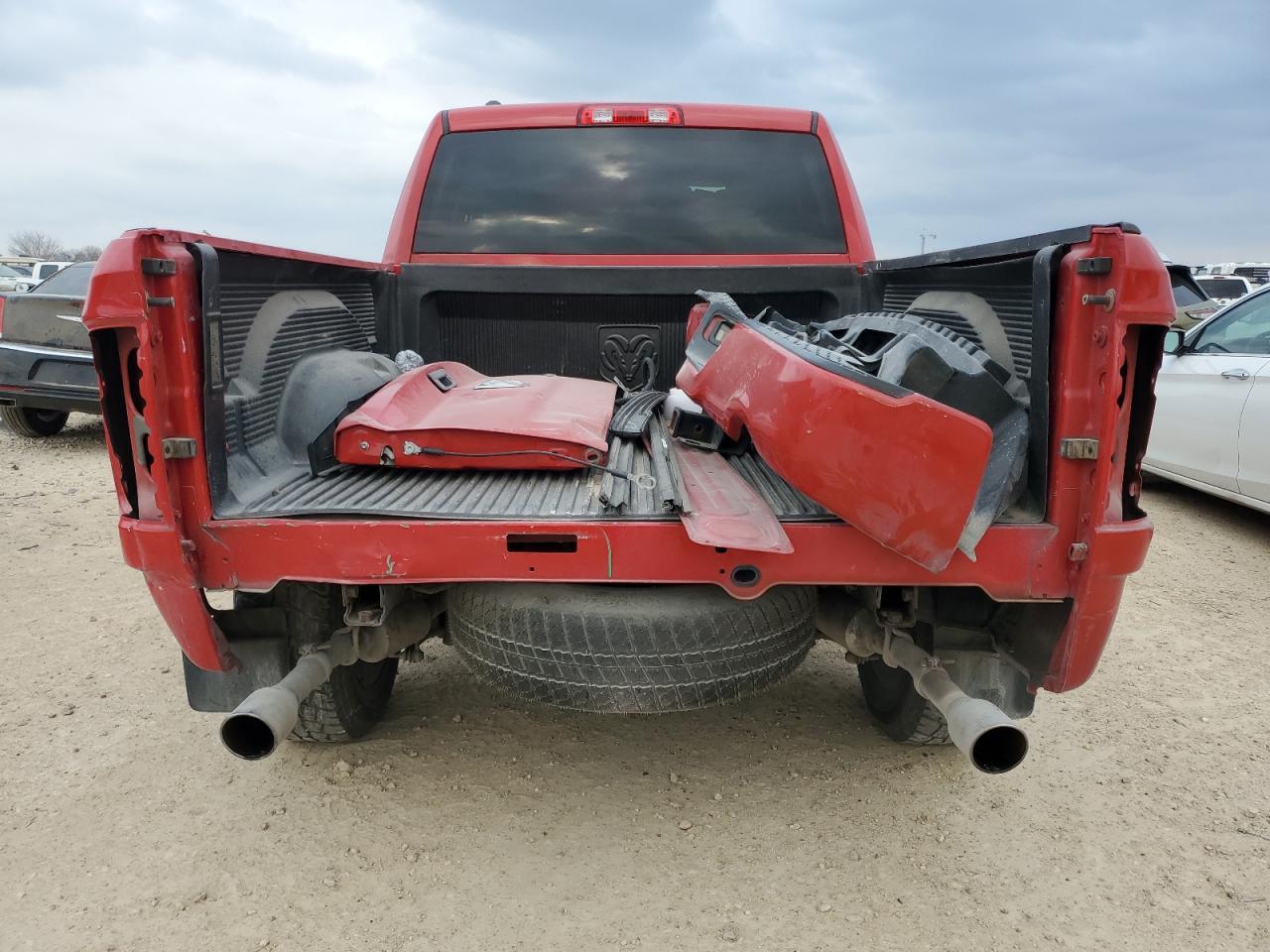 2014 RAM 1500 ST - Image 6
