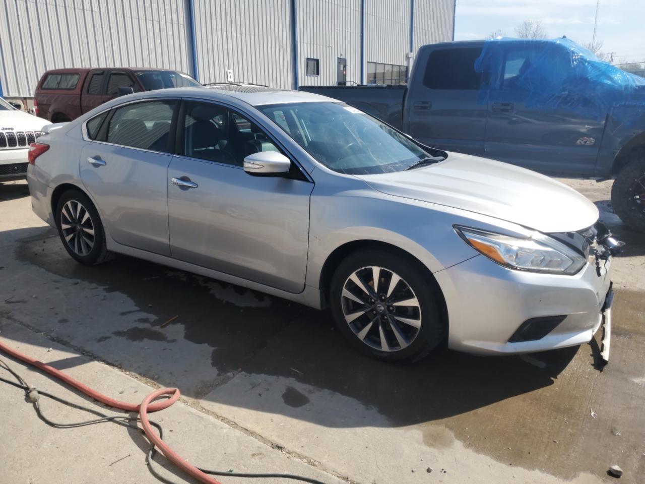 2017 NISSAN ALTIMA 2.5 - Image 4