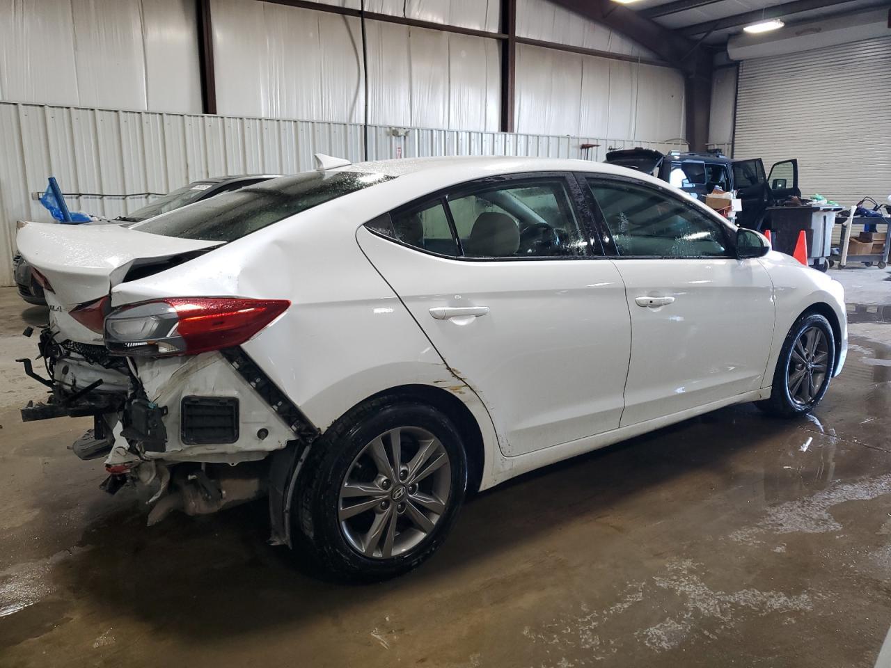 2017 HYUNDAI ELANTRA SE - Фото 3