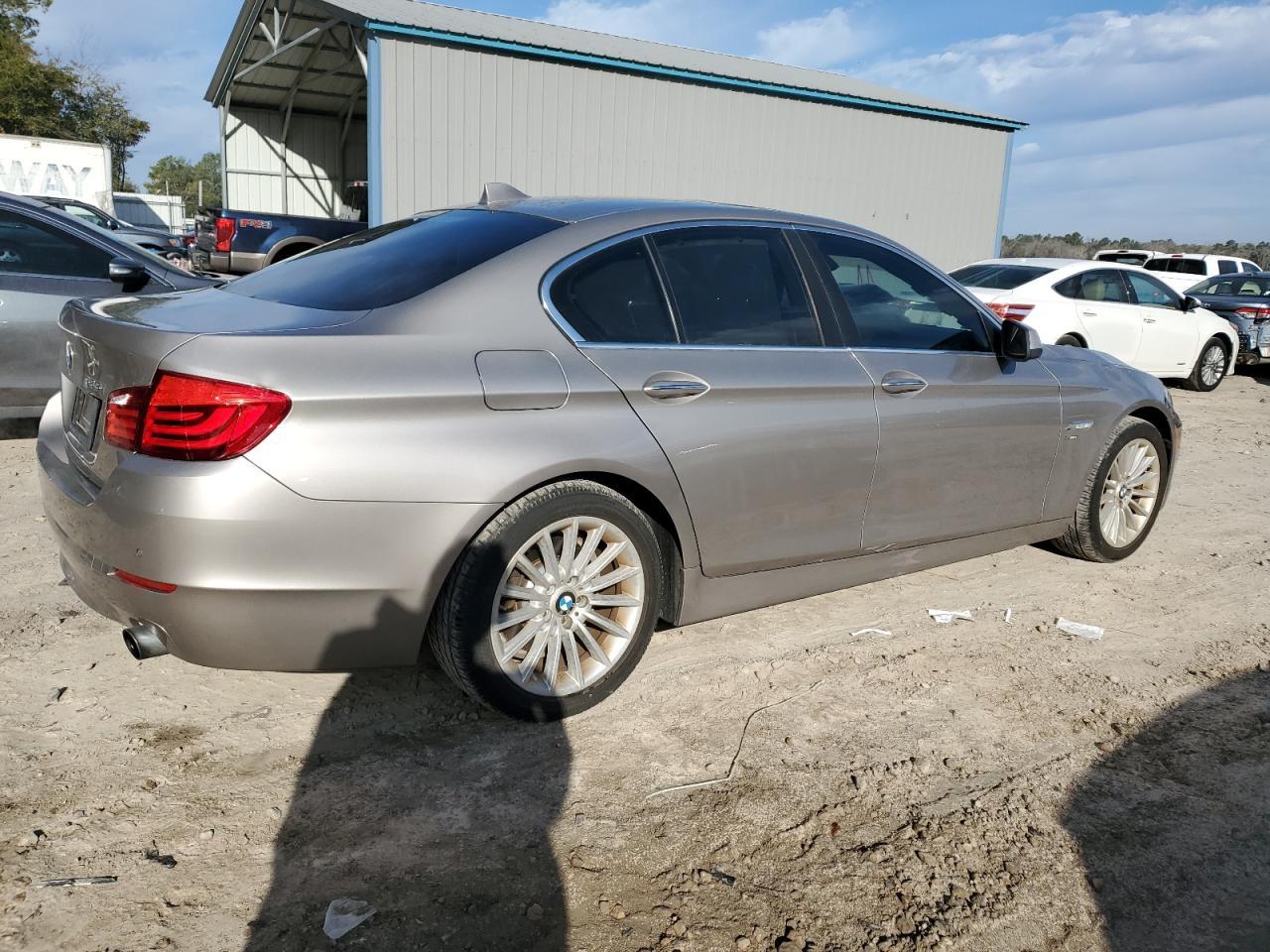 2011 BMW 535 XI - Фото 3