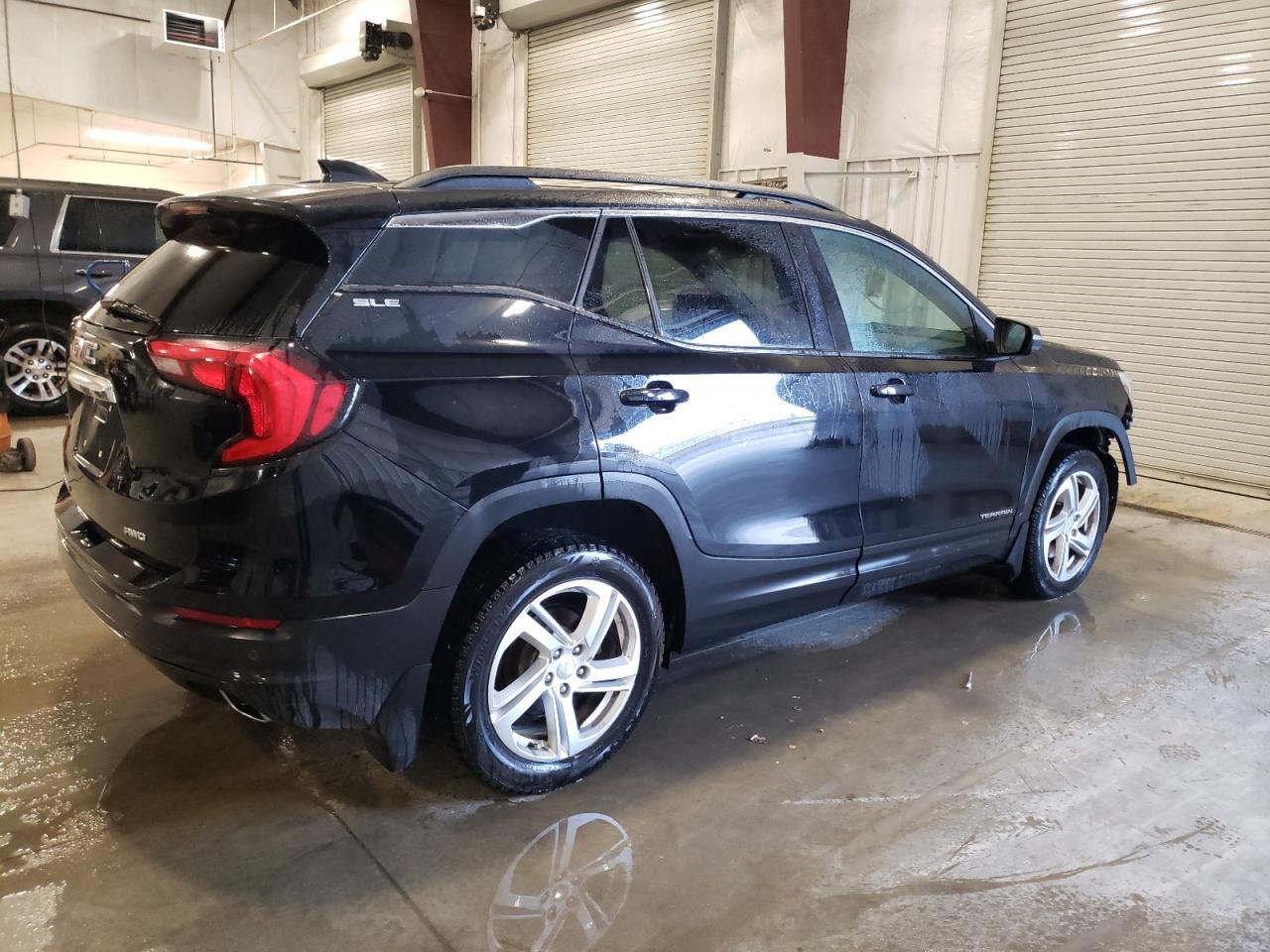 2018 GMC TERRAIN SL - Image 3