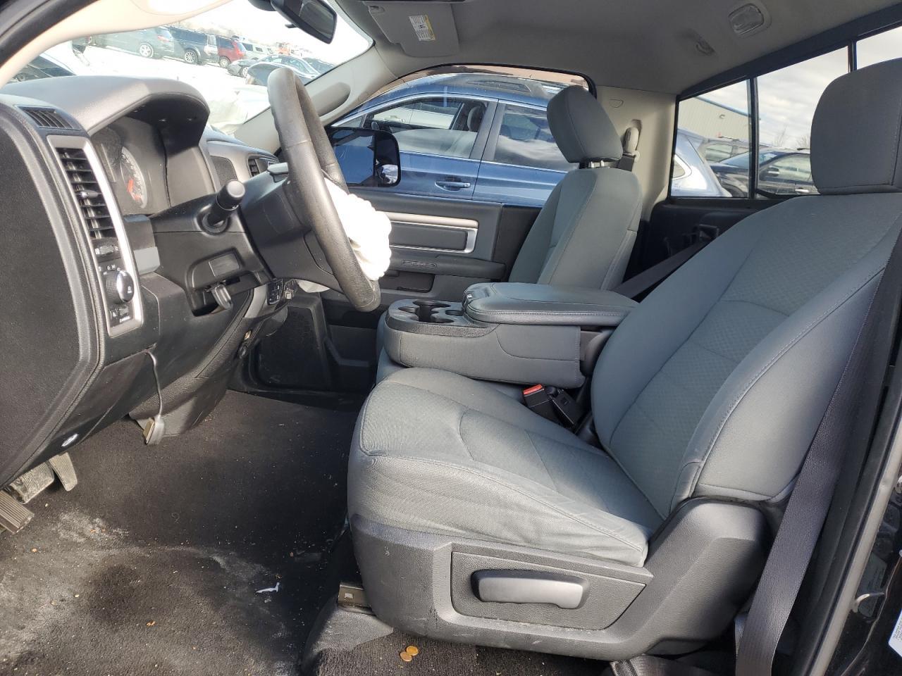 2014 RAM 1500 ST - Фото 7