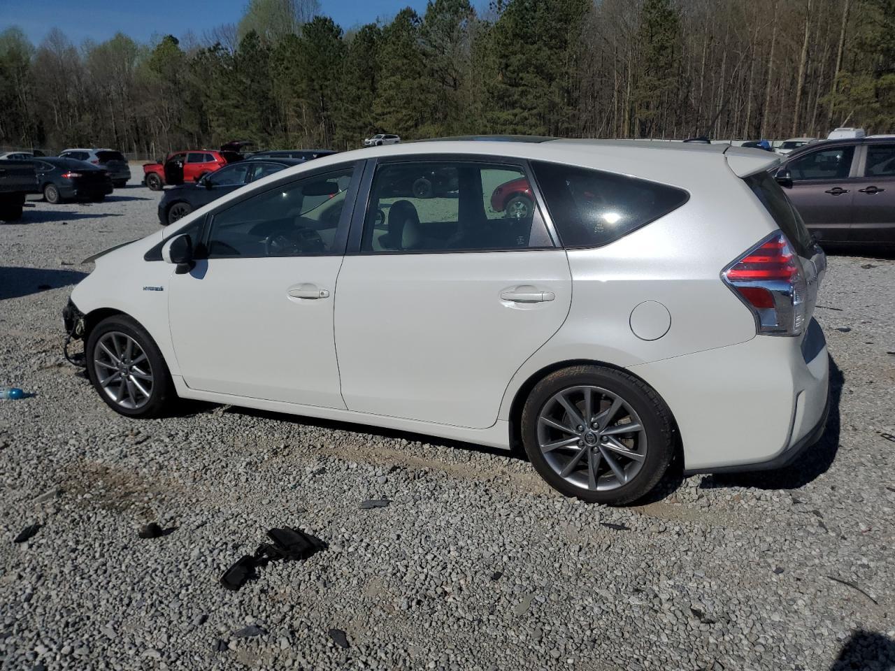 2017 TOYOTA PRIUS V - Image 2