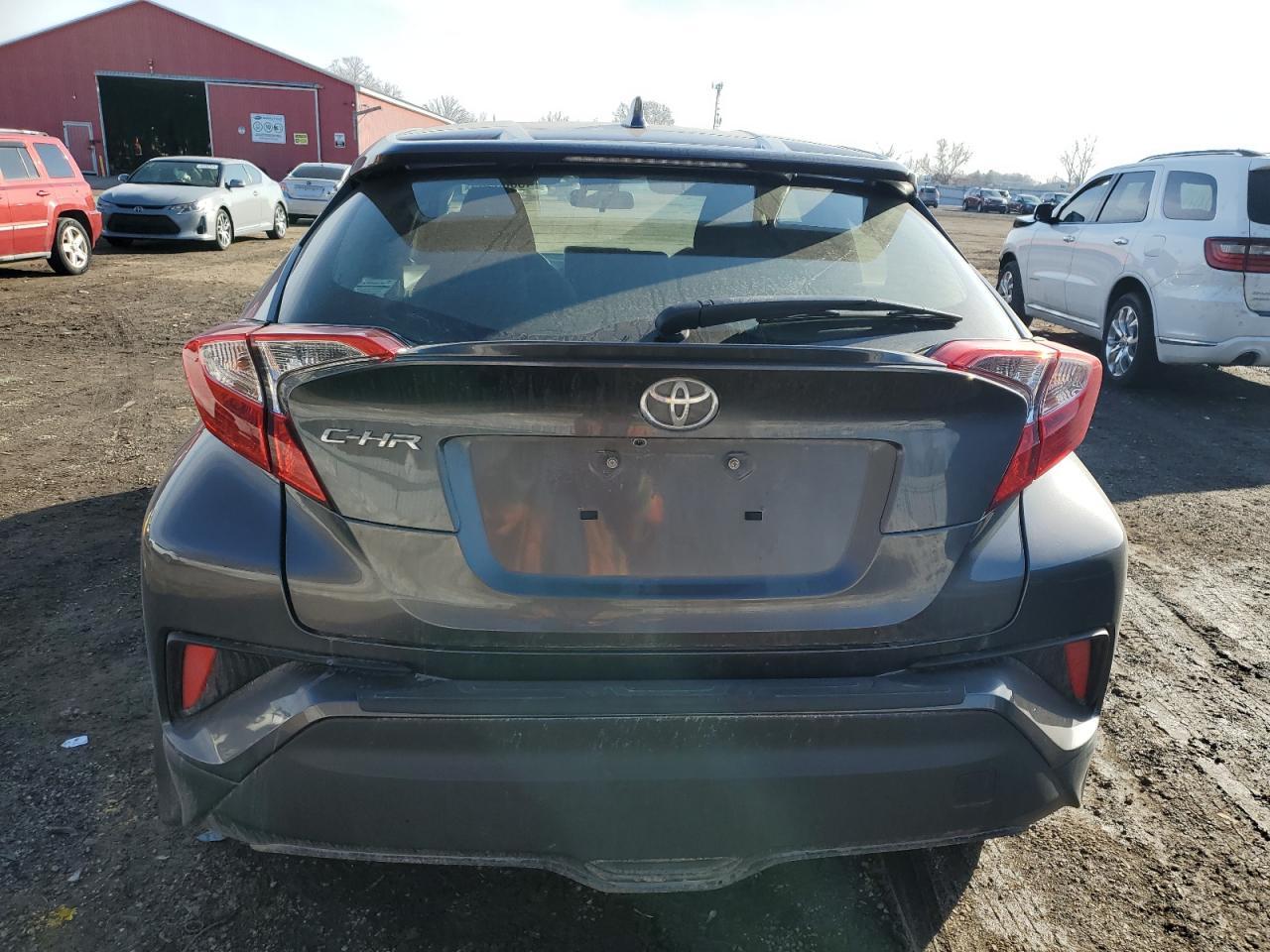 2021 TOYOTA C-HR XLE - Фото 6