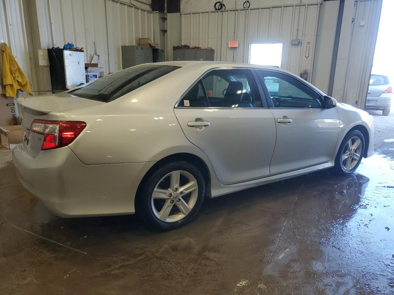 2012 TOYOTA CAMRY BASE - Фото 3