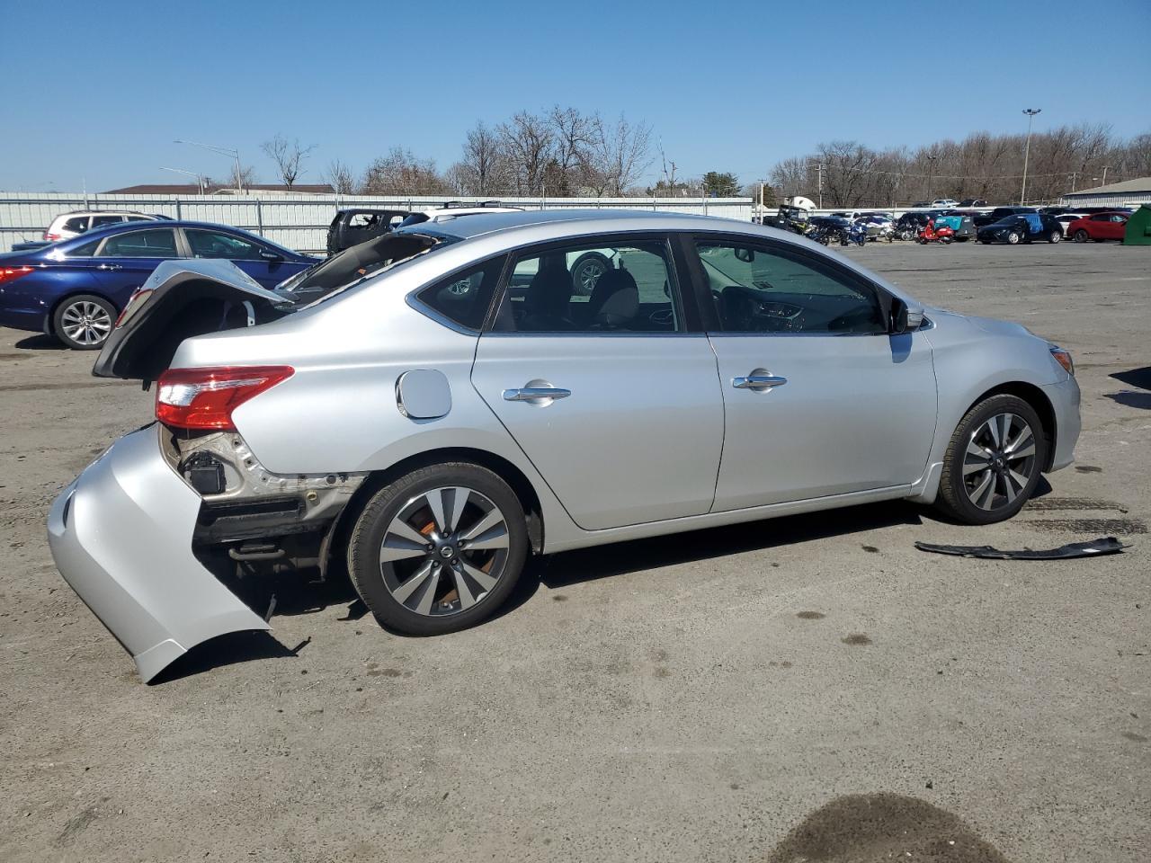 2016 NISSAN SENTRA S - Фото 3