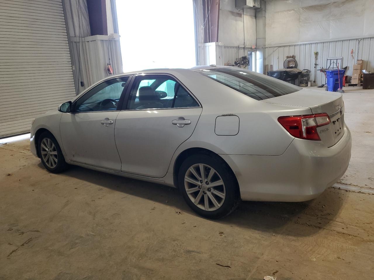 2014 TOYOTA CAMRY L - Фото 2