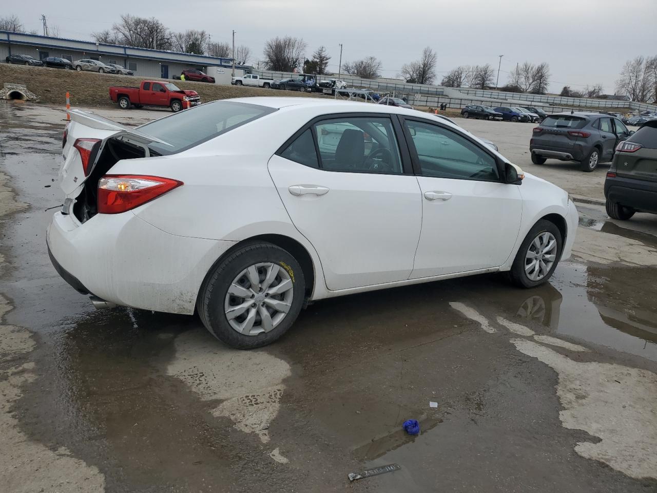 2015 TOYOTA COROLLA L - Фото 3