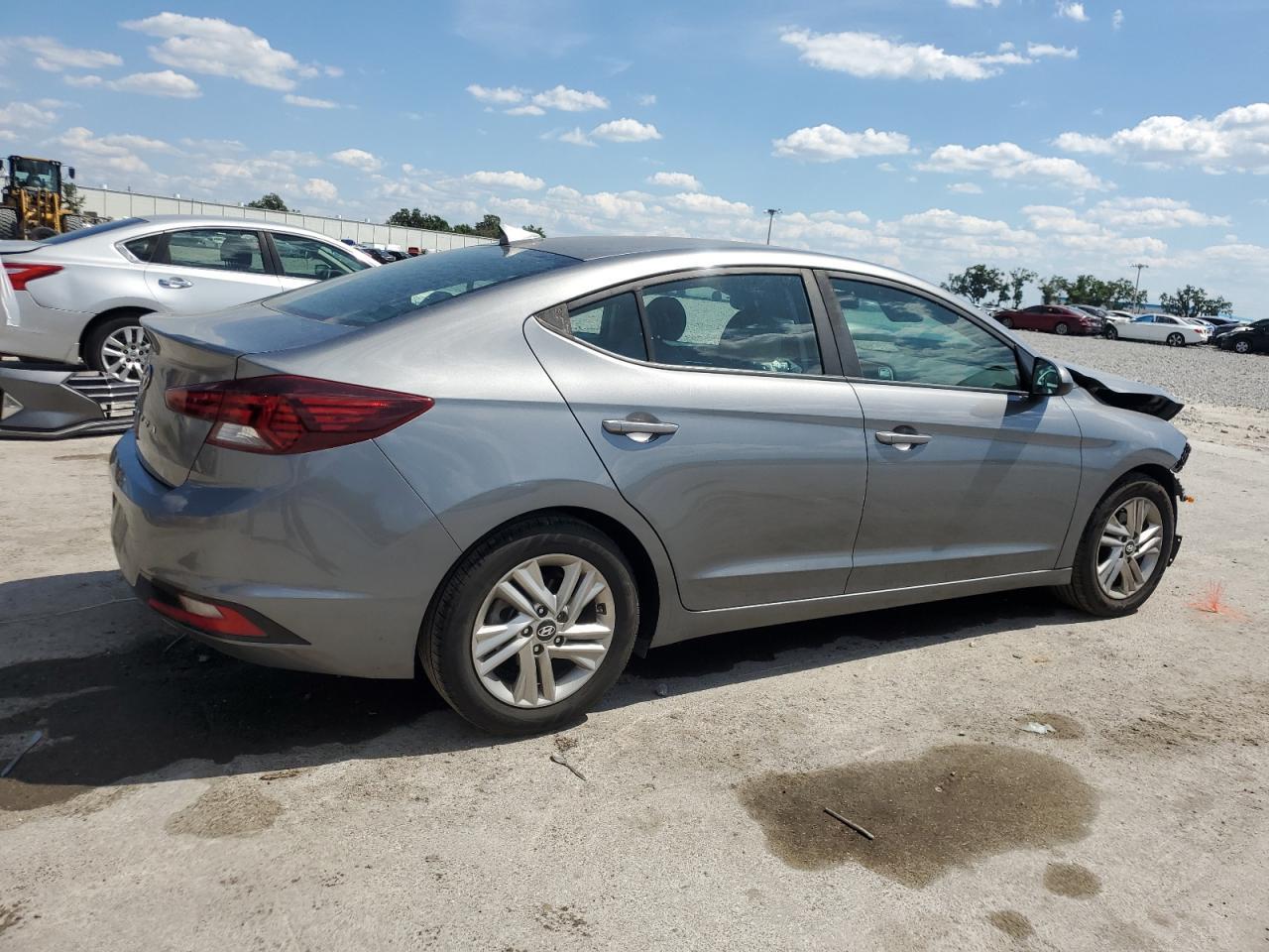 2019 HYUNDAI ELANTRA SE - Фото 3