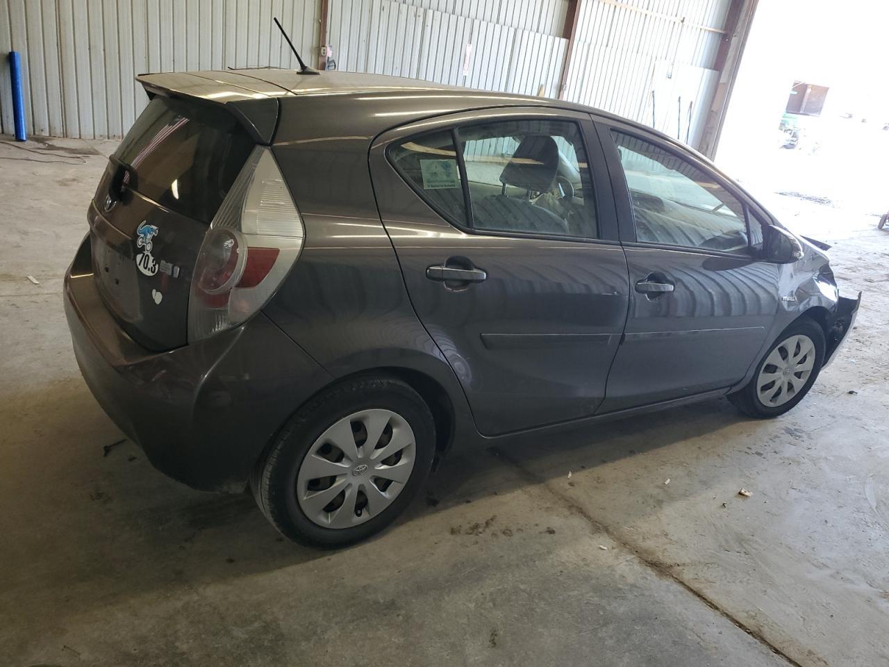 2013 TOYOTA PRIUS C - Image 3