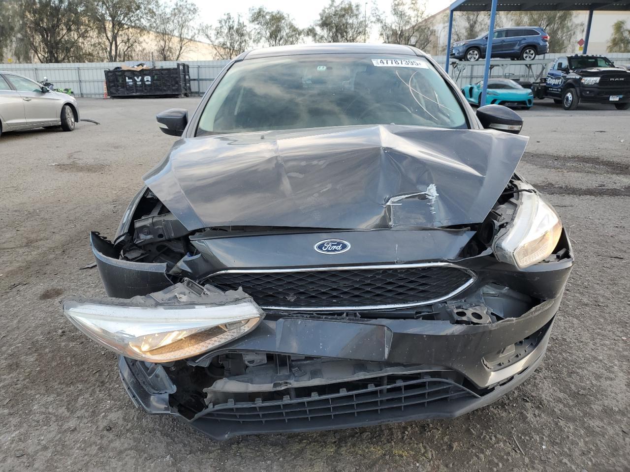 2016 FORD FOCUS SE - Фото 5