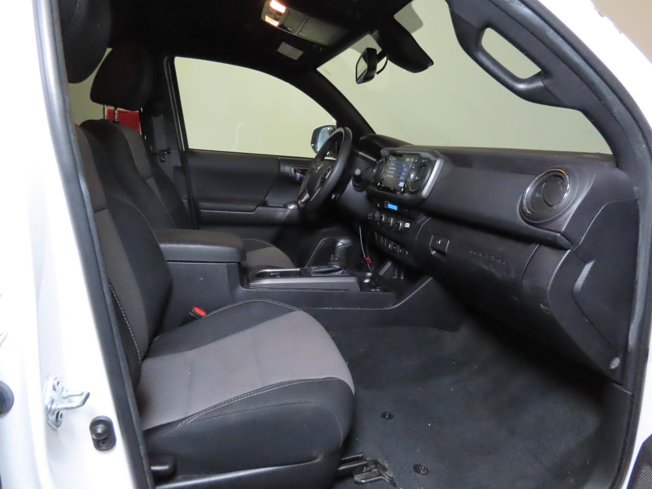 2023 TOYOTA TACOMA DOU - Фото 5