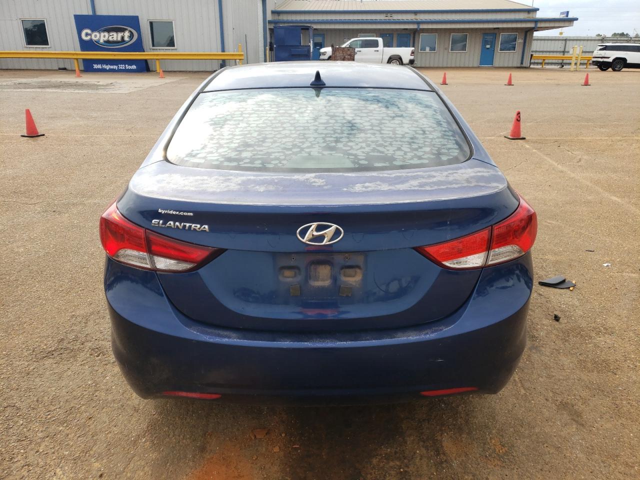 2013 HYUNDAI ELANTRA GL - Image 6