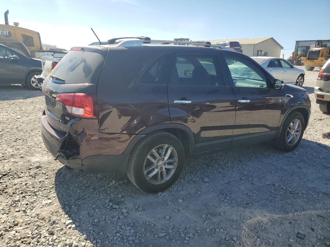 2014 KIA SORENTO LX - Image 3