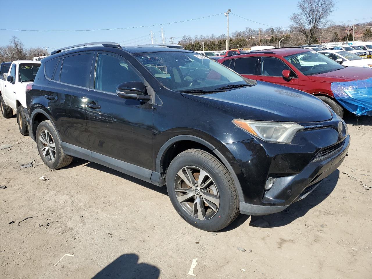 2017 TOYOTA RAV4 XLE - Фото 4