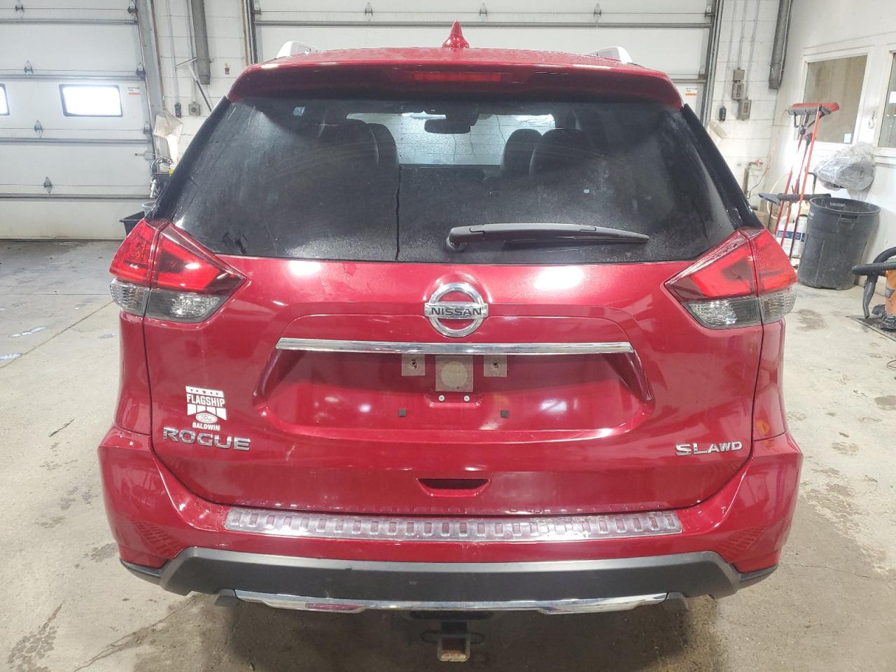 2017 NISSAN ROGUE S - Image 6