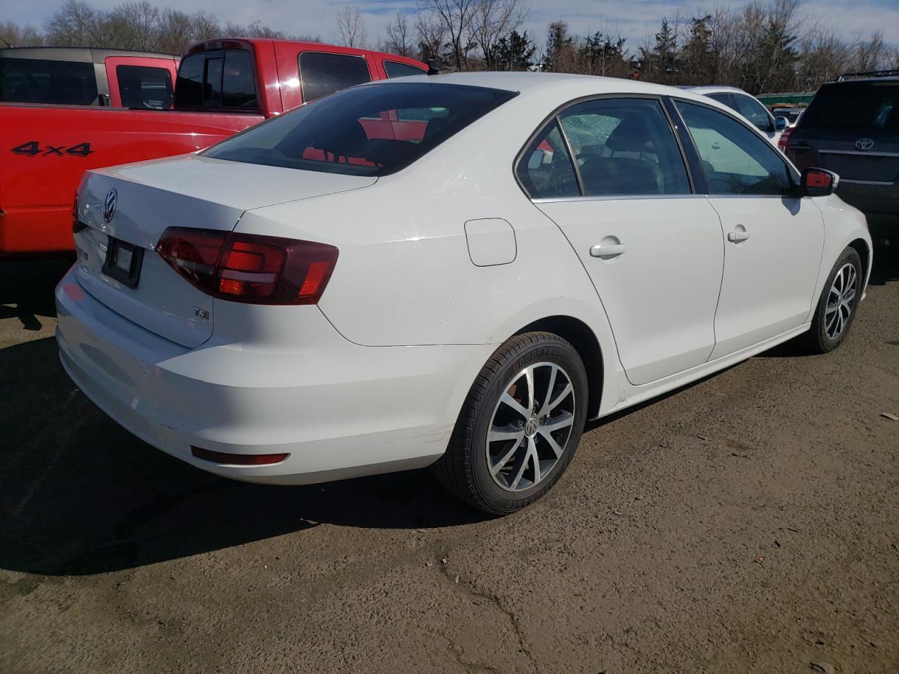 2017 VOLKSWAGEN JETTA SE - Image 3