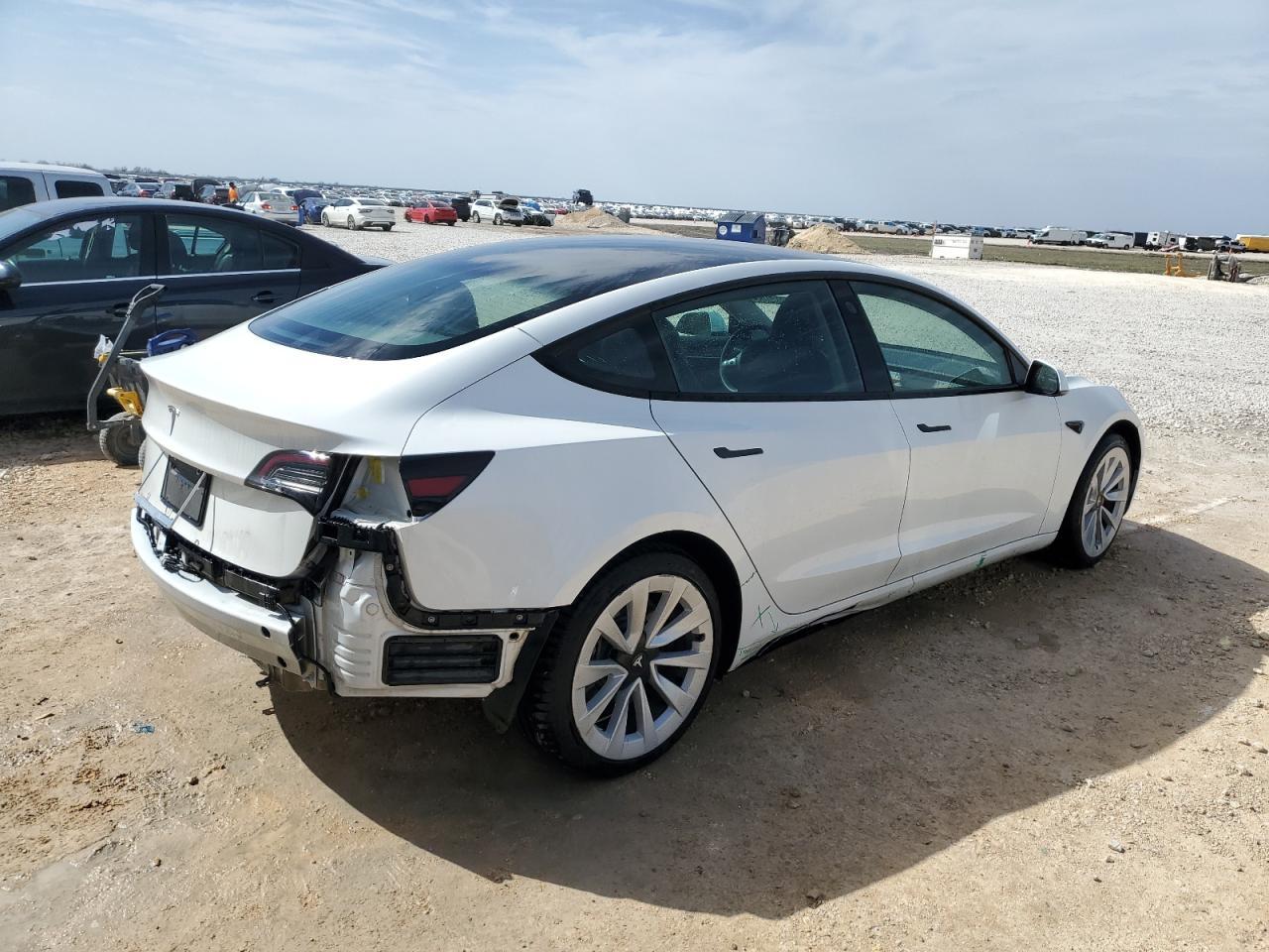 2022 TESLA MODEL 3 - Image 3