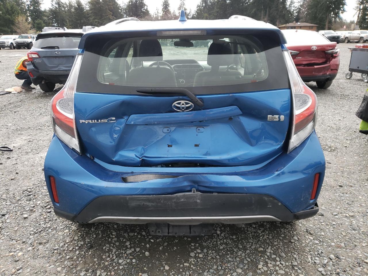 2018 TOYOTA PRIUS C - Фото 6