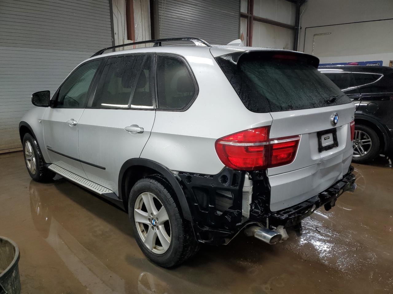 2012 BMW X5 XDRIVE3 - Image 2