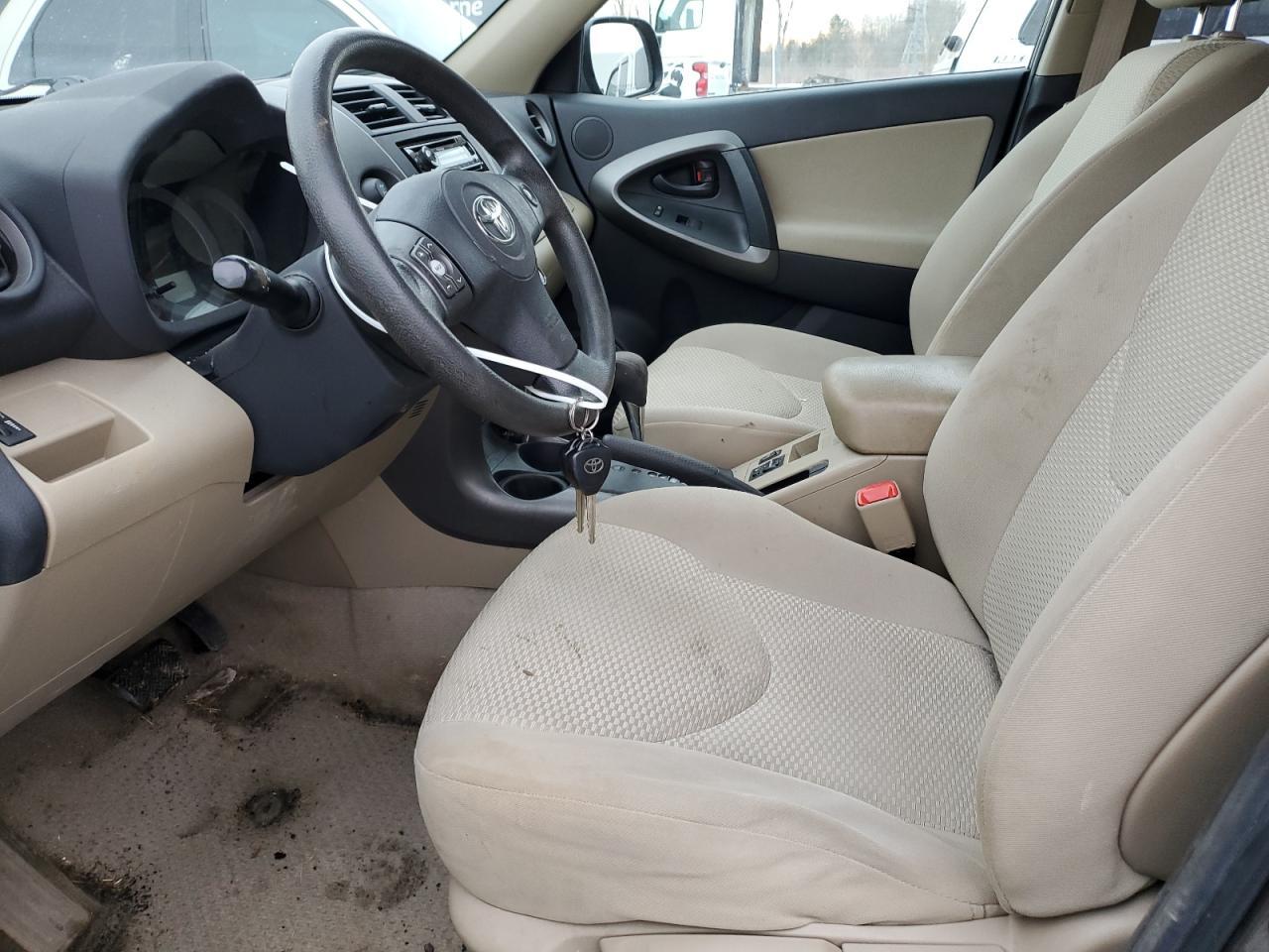 2011 TOYOTA RAV4 - Фото 7