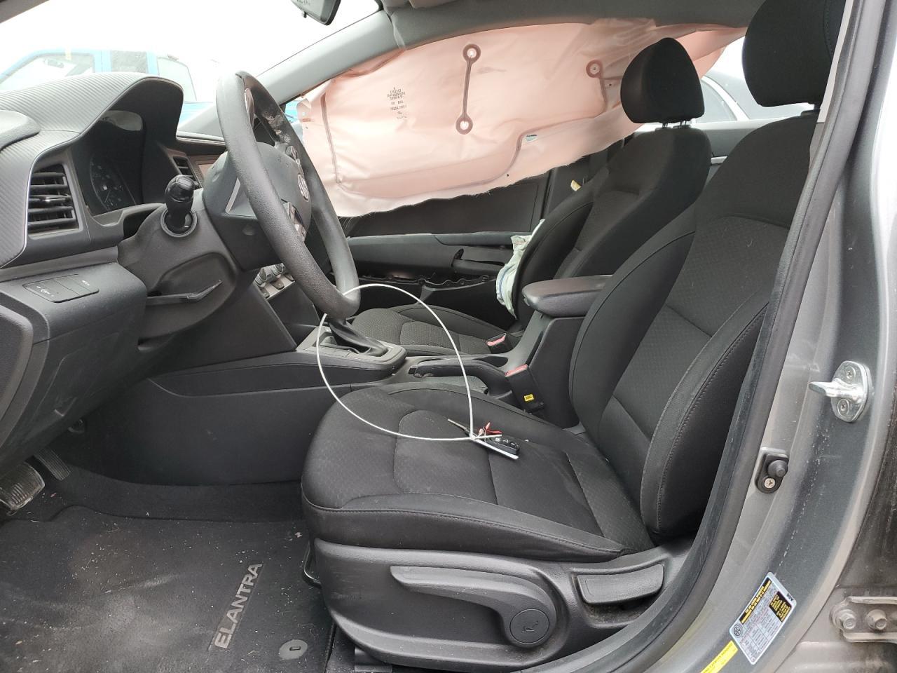 2019 HYUNDAI ELANTRA SE - Фото 7