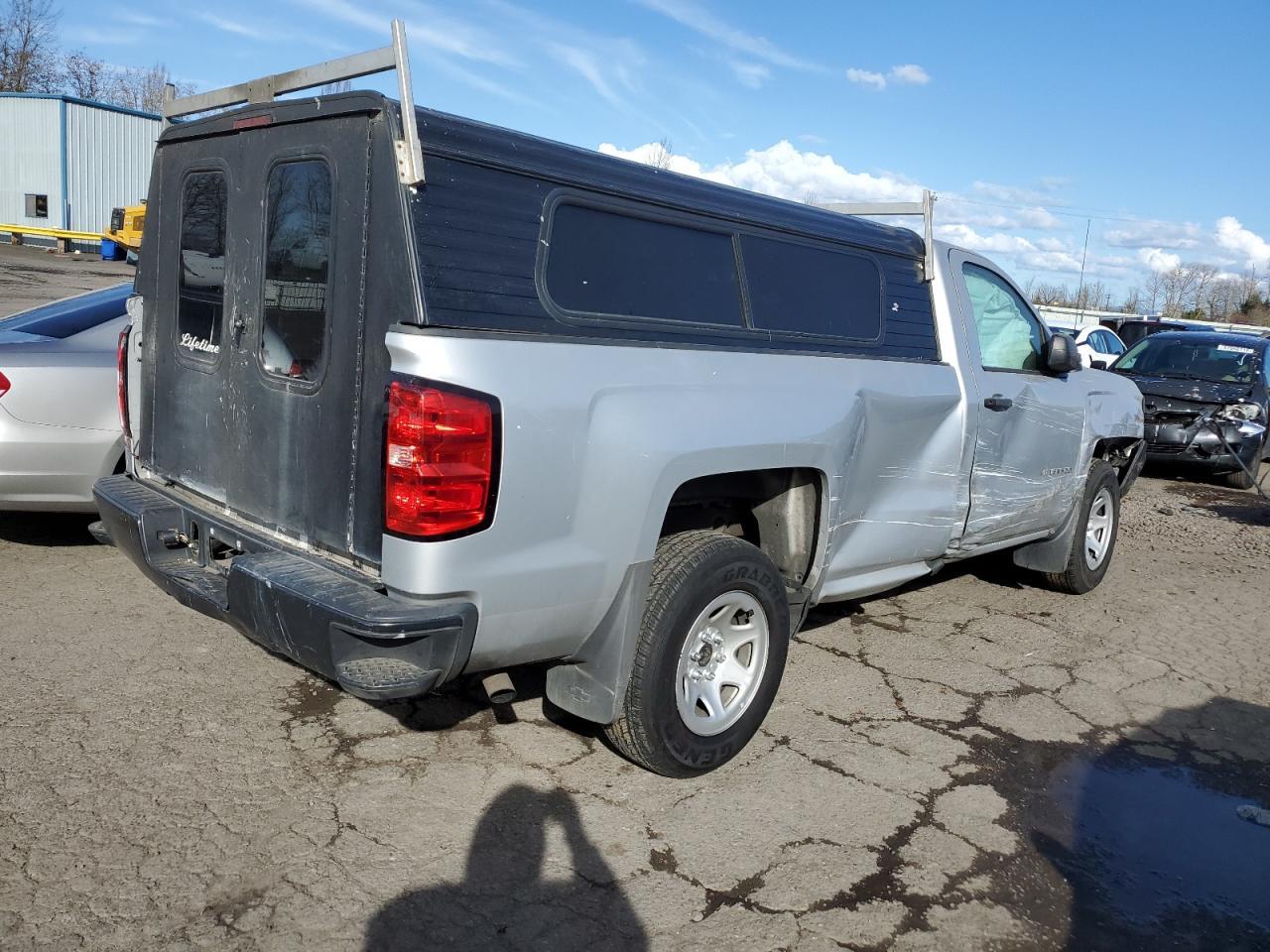 2018 CHEVROLET SILVERADO - Фото 3