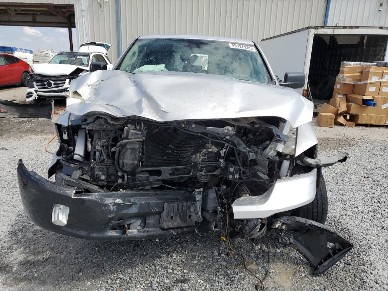 2017 RAM 1500 SLT - Image 5